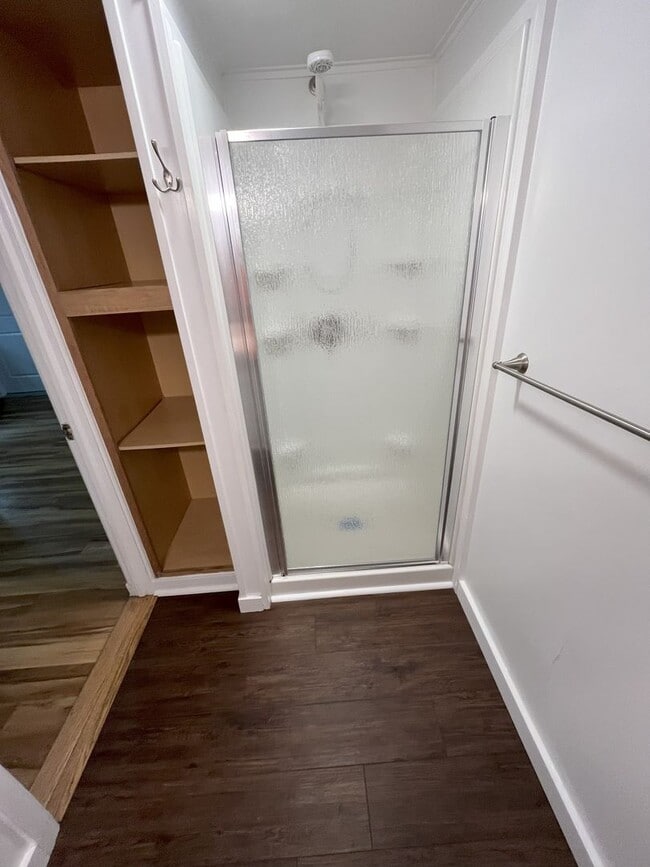 Building Photo - 1 bed 1 bath near UF law school