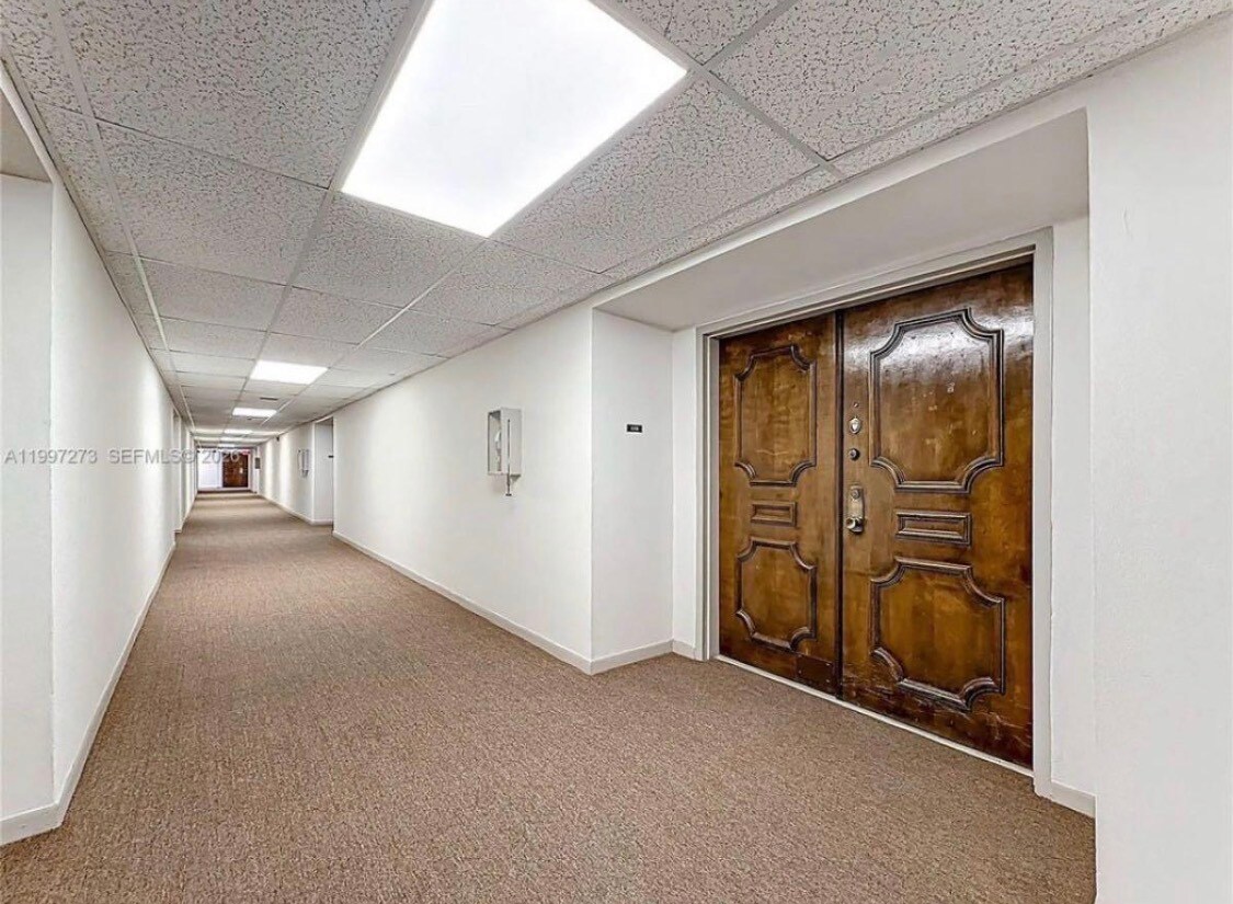 Building Photo - 5800 SW 127th Ave