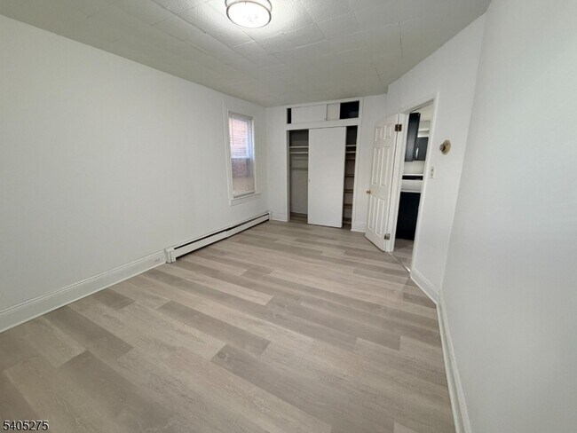 Building Photo - 12 Quincy St