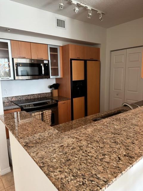 Building Photo - 625 Casa Loma Blvd