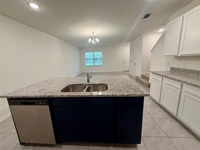 Building Photo - 614 Cheval Ln