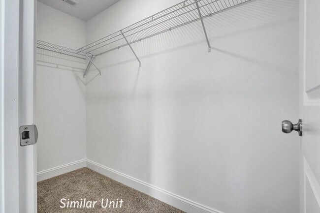 Building Photo - 305 Starfish Ln