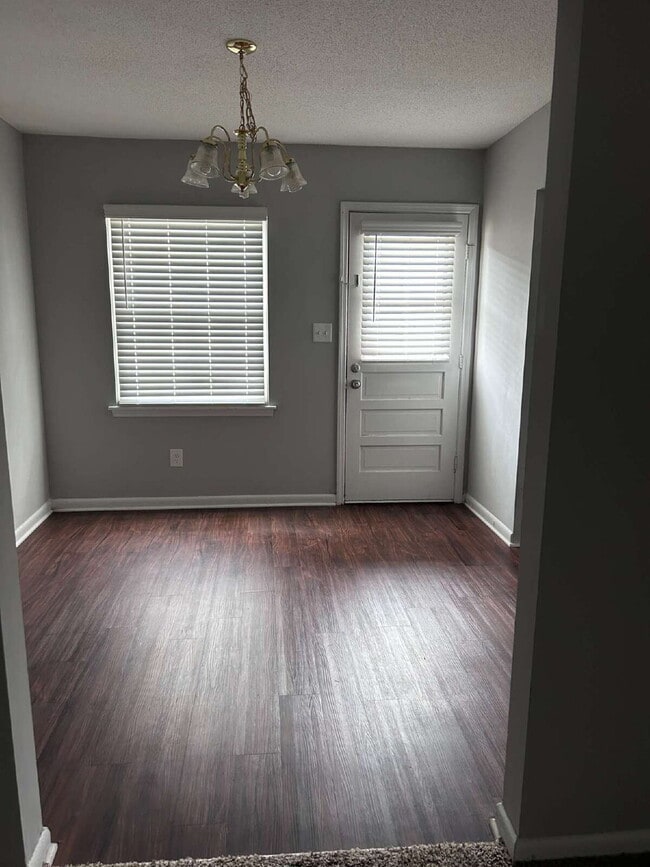 Building Photo - 4770 Champion Ct