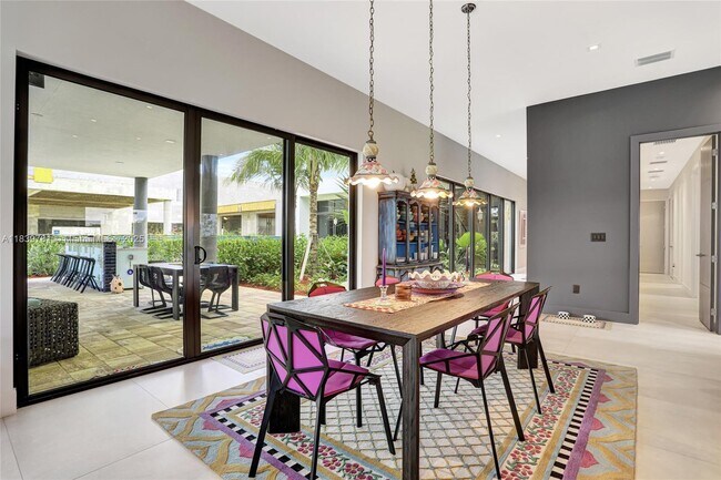 Building Photo - 16709 Botaniko Dr N