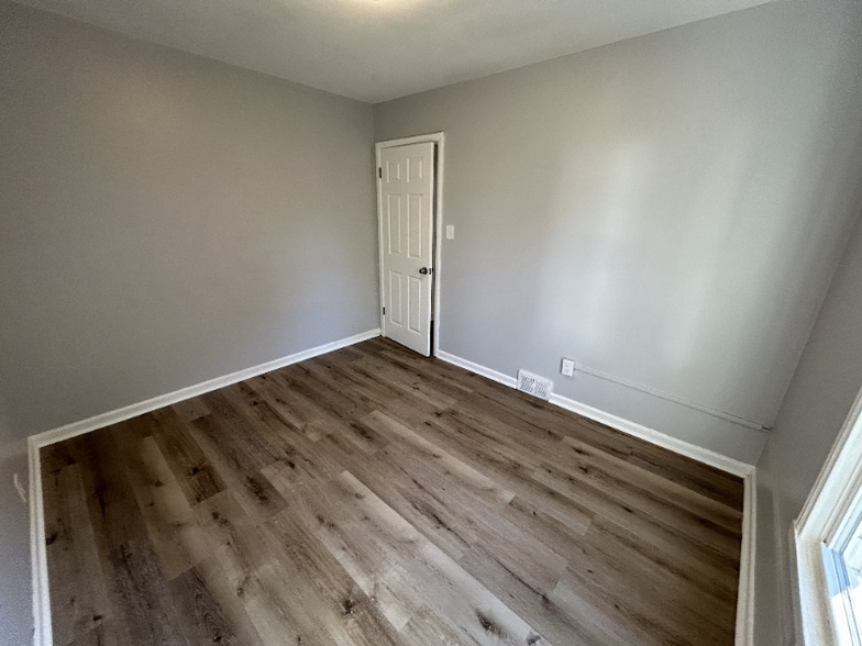 Building Photo - 133 Temple Pl