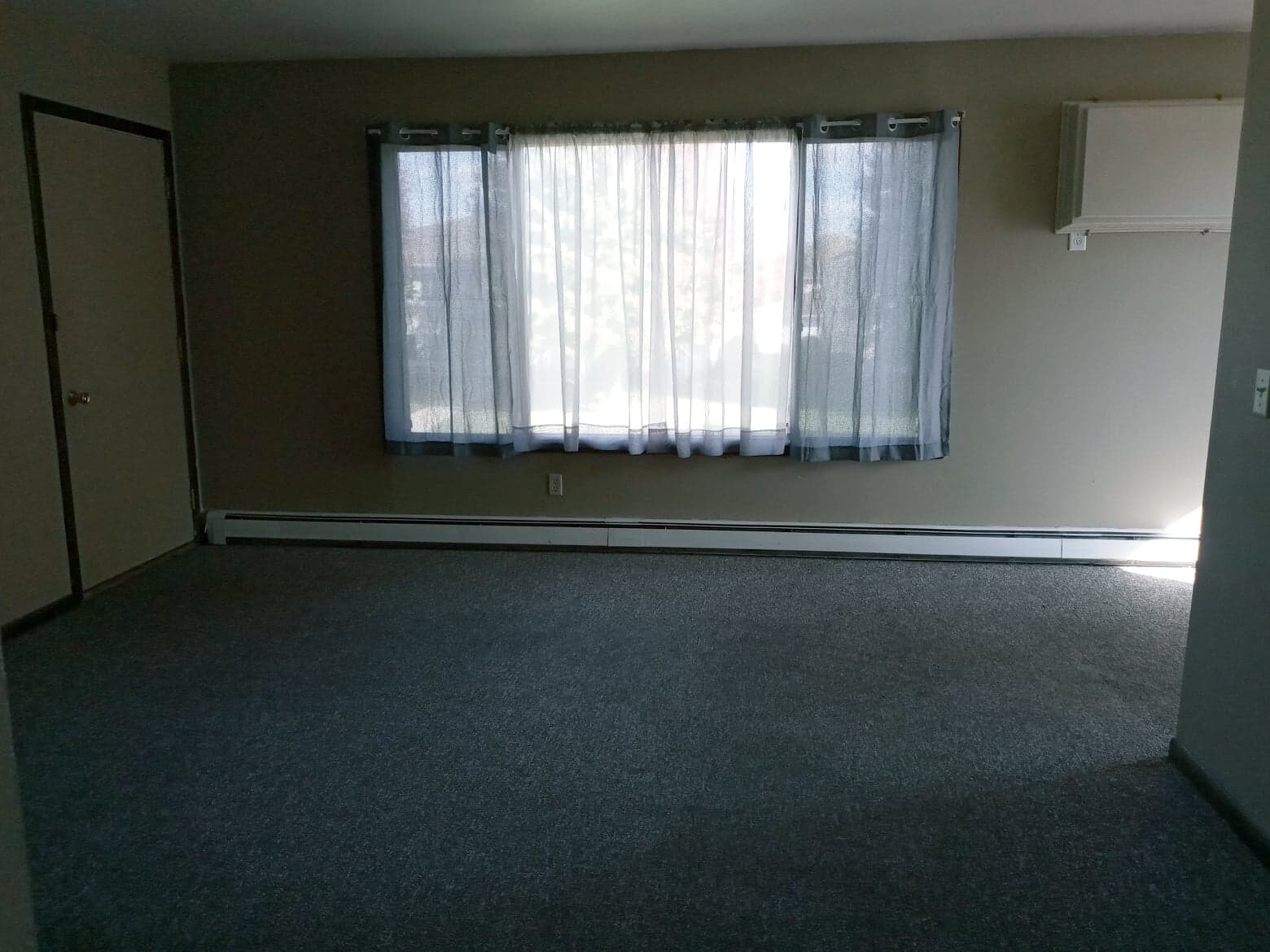 Building Photo - 2766 N Robinson Dr