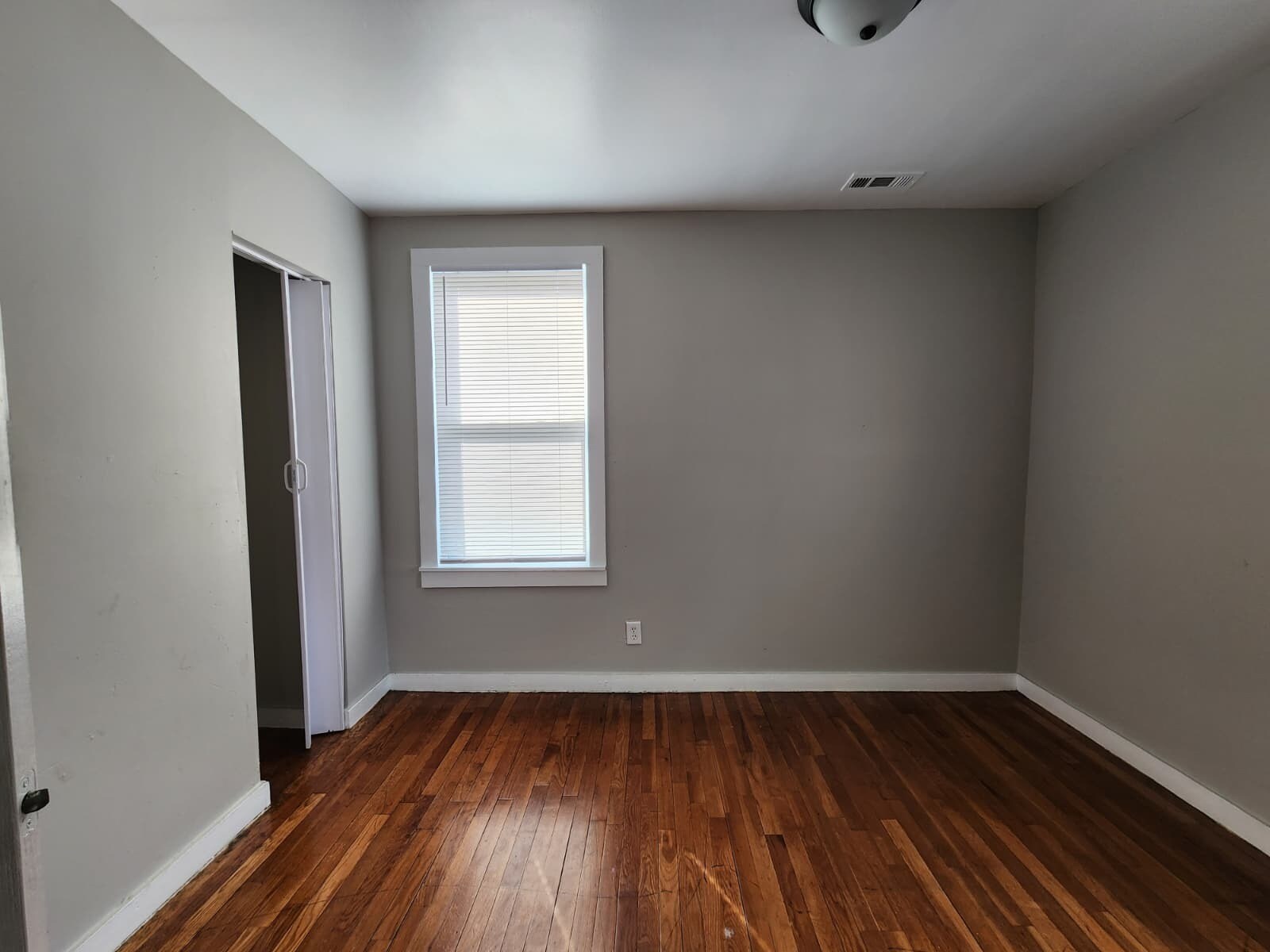 Building Photo - 317 Bassett St