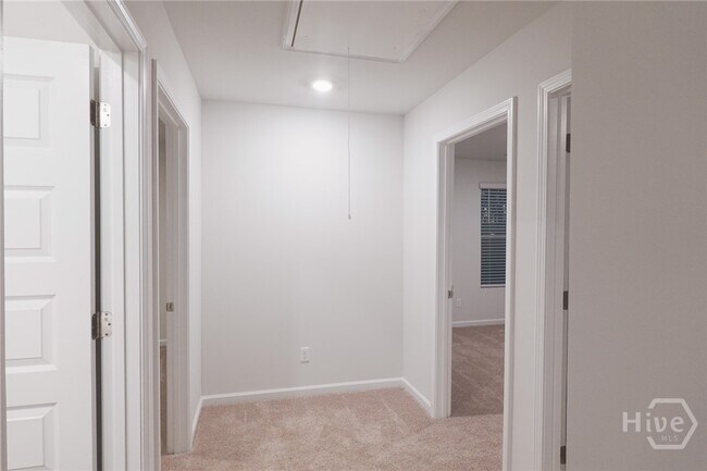 Building Photo - 393 Coconut Dr