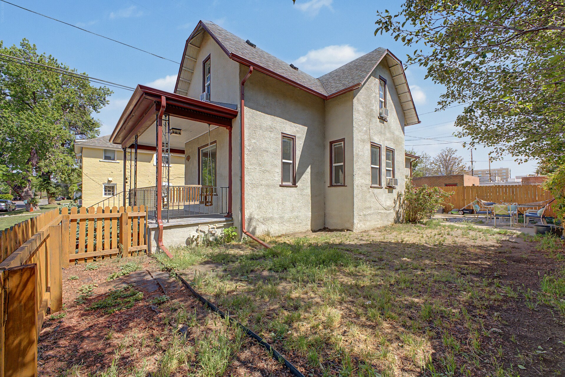 Building Photo - 1218 E 23rd Ave