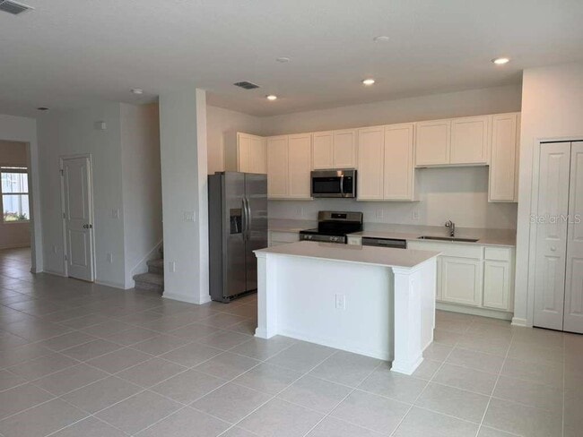 Building Photo - 3075 Mindfullness Dr