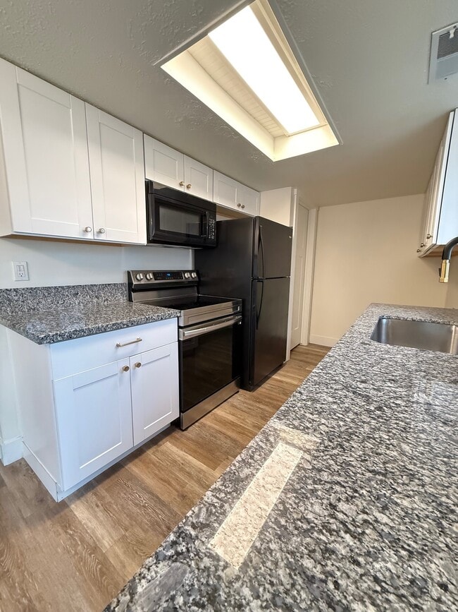 Building Photo - 312 N 100 W