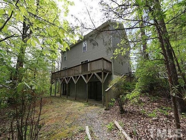 Building Photo - Chapel Hill / 3BR Townhouse Severin St. AVAILABLE