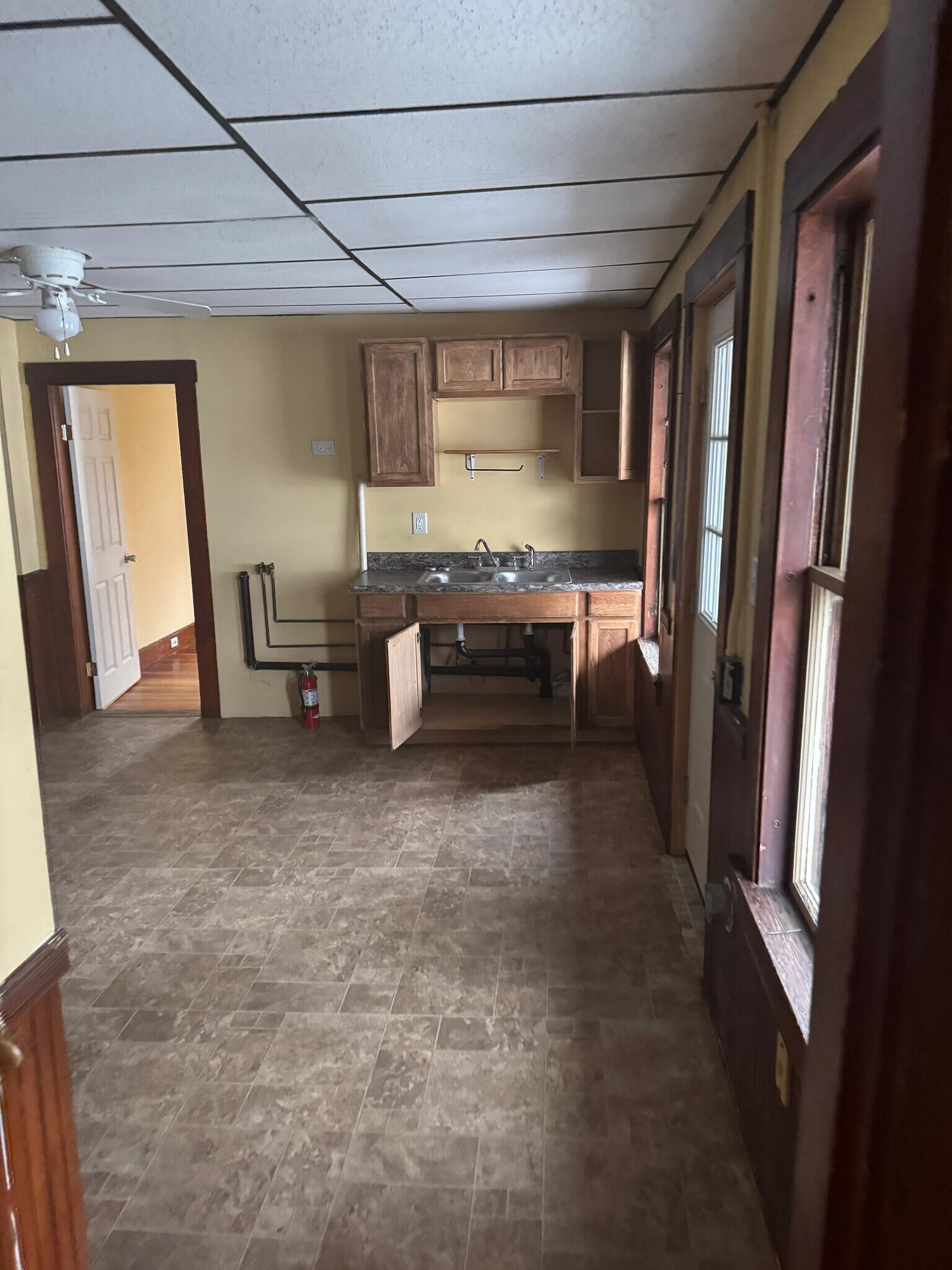 Building Photo - 20 Walnut St