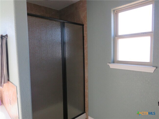 Building Photo - 9805 Kaitlyn Dr