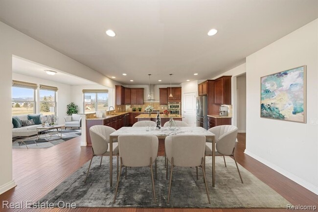 Building Photo - 101 Oakland Crest Dr