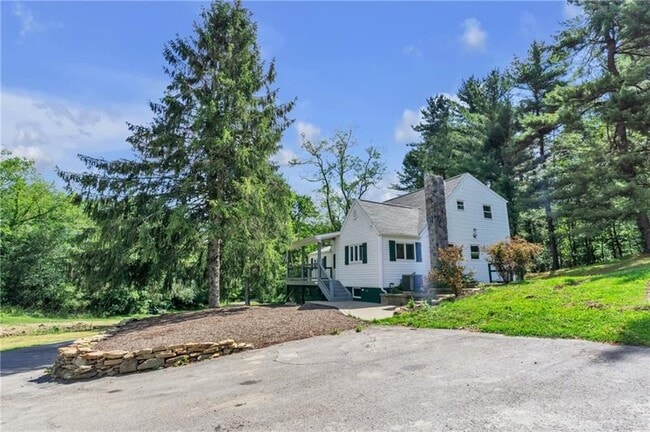 Building Photo - 116 Purvis Ln