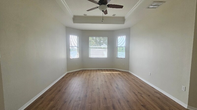 Building Photo - 2528 Ladoga Dr