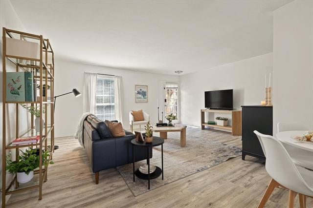 Building Photo - 4100 Ridglea Country Club Dr