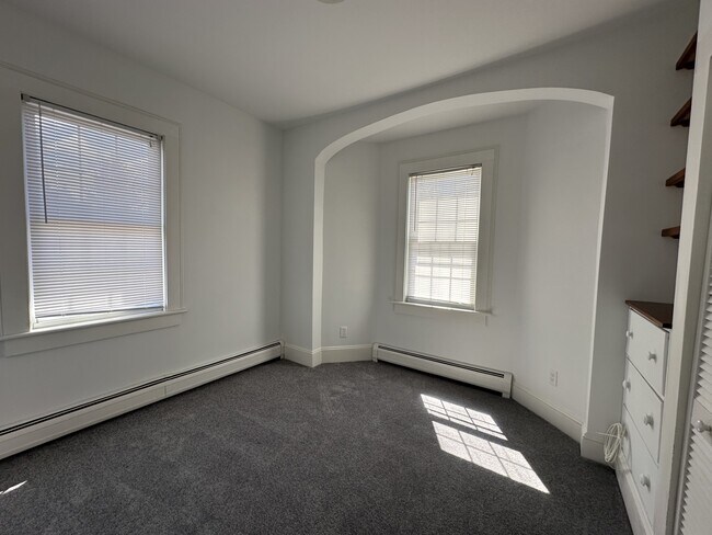 Building Photo - 138 New York Ave