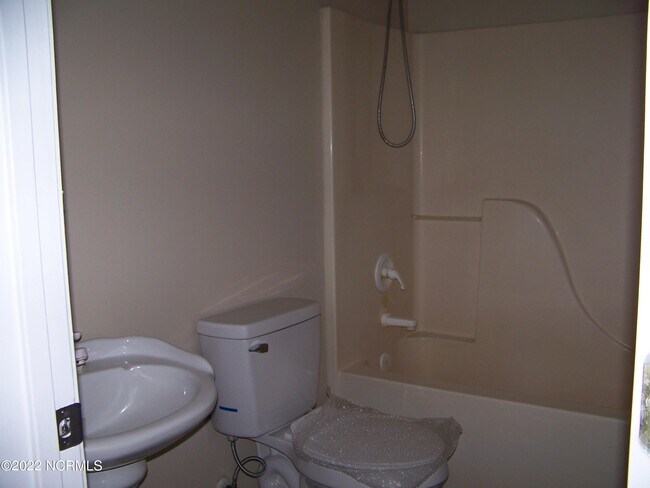 Building Photo - 105 Antler Dr