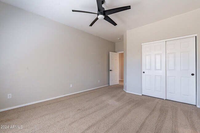 Building Photo - 1245 E San Carlos Way