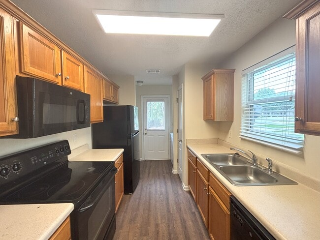 Building Photo - 261 Katydid Dr