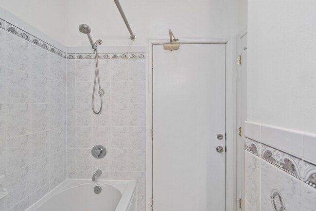 Building Photo - 800 Ocean Ave