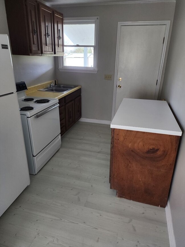 Building Photo - Senator Gasque Road Duplex