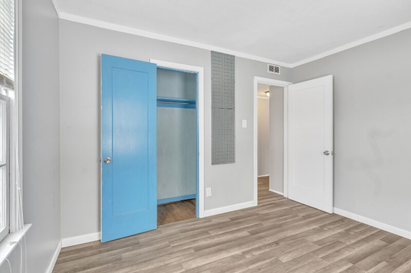 Building Photo - 41 Lynbrook Ave