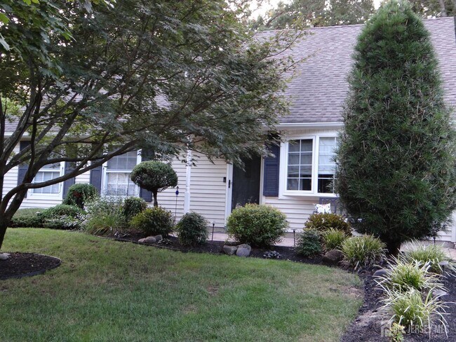 Building Photo - 514 Leawood Ave