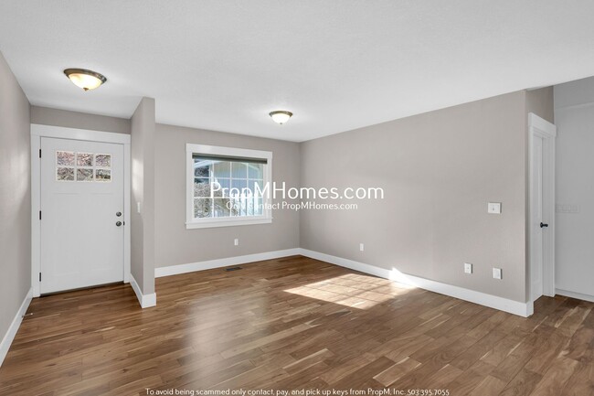 Building Photo - Newly Renovated 5 Bedroom Stunner in West ...