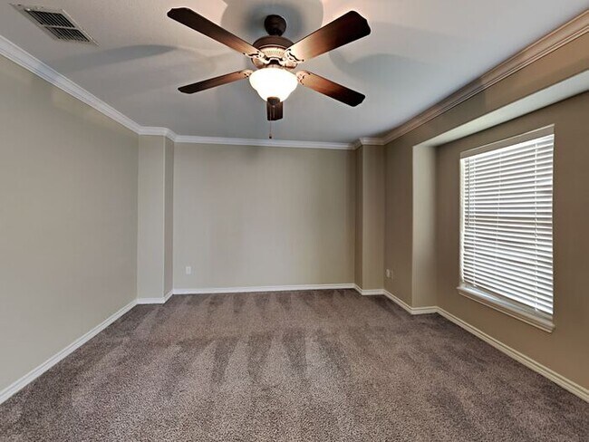Building Photo - *No Application Fee*