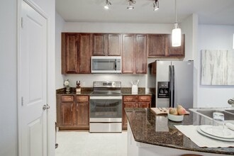 Building Photo - Chic 1-Bed Retreat | 1 Month Free!