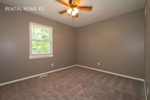 Building Photo - 15400 W 151st Terrace