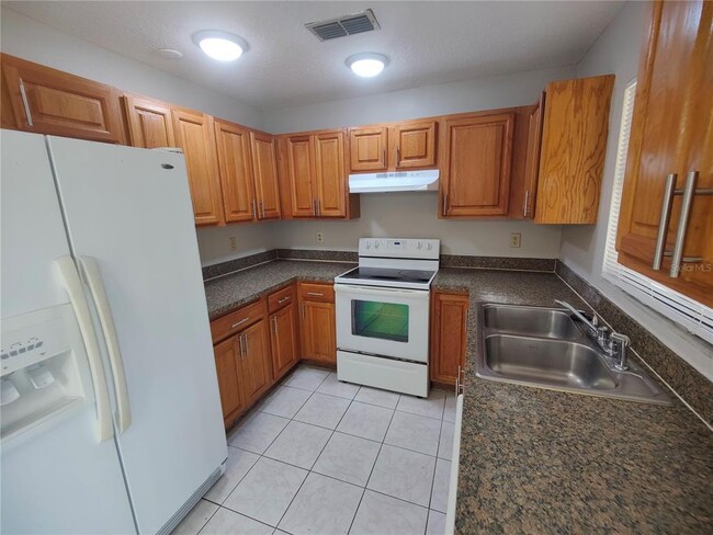 Building Photo - 759 Maderia Ct