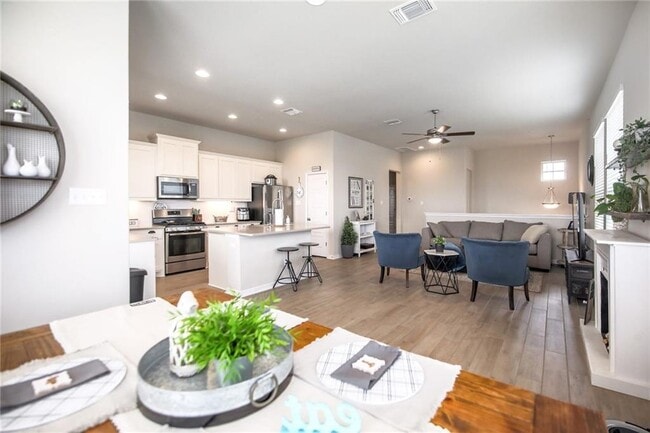 Building Photo - 18003 Pomelo Ln