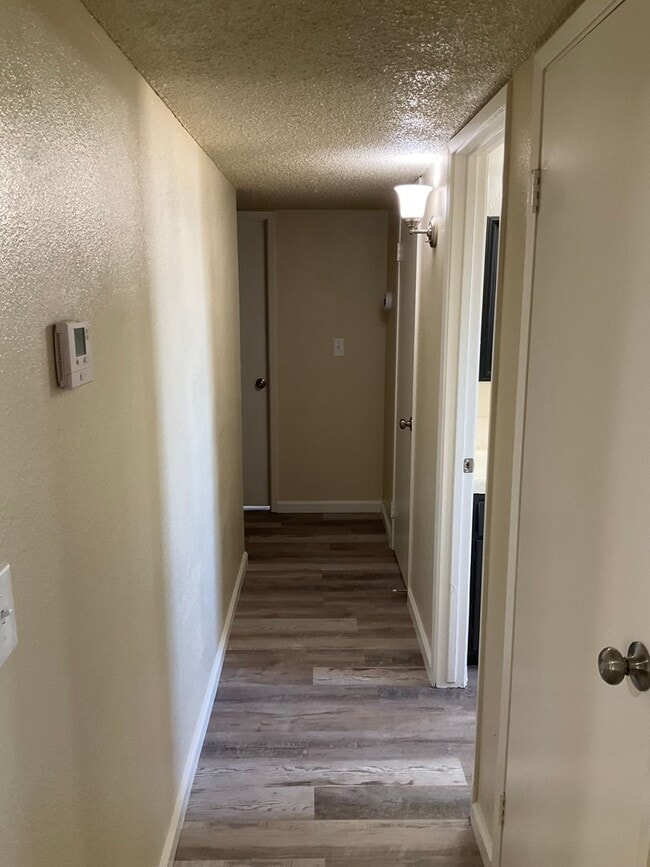 Building Photo - APPLY NOW!!!!