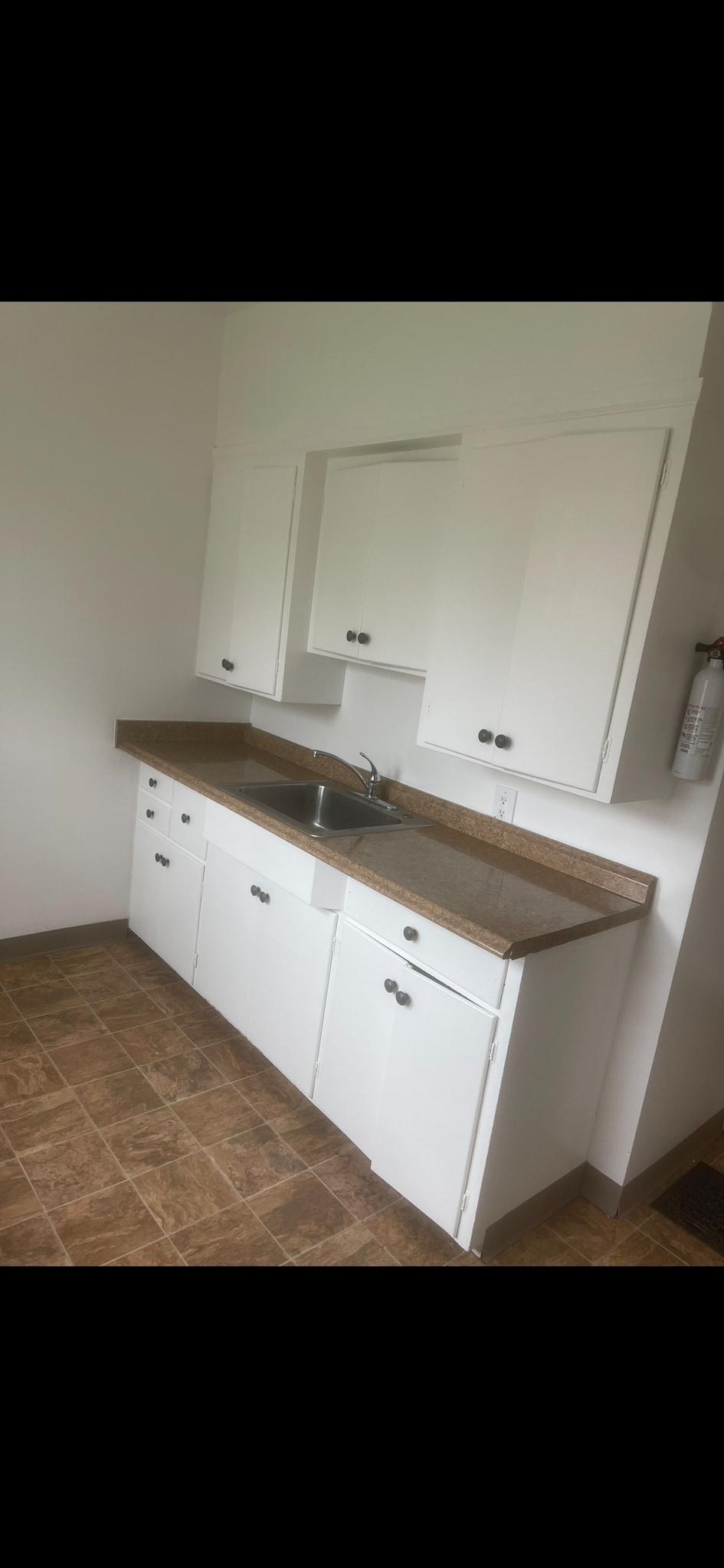 Building Photo - 15 Florence Ave