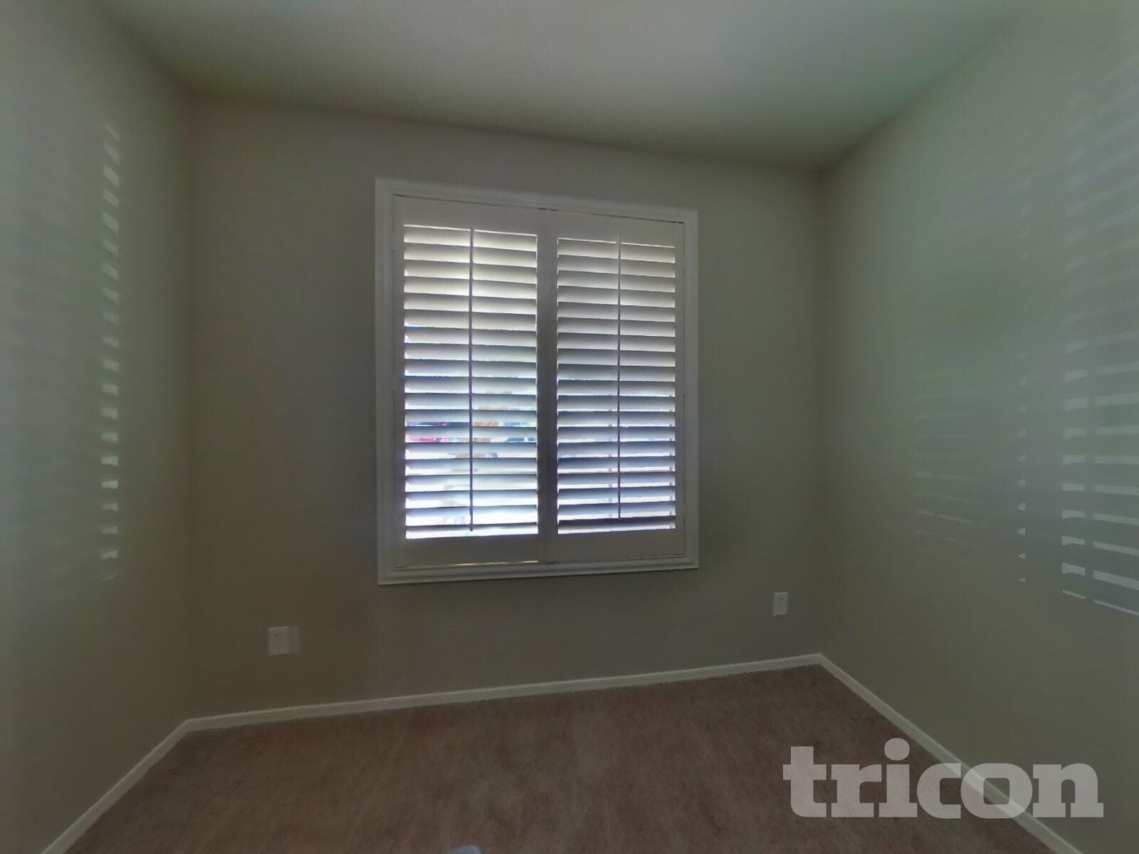 Building Photo - 7224 W Jones Ave