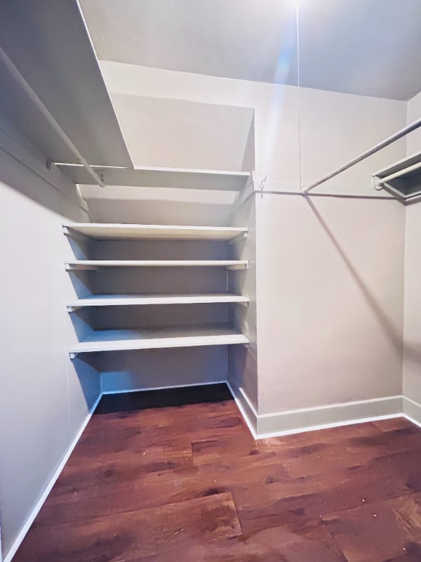 Building Photo - 1917 N Newton Ave