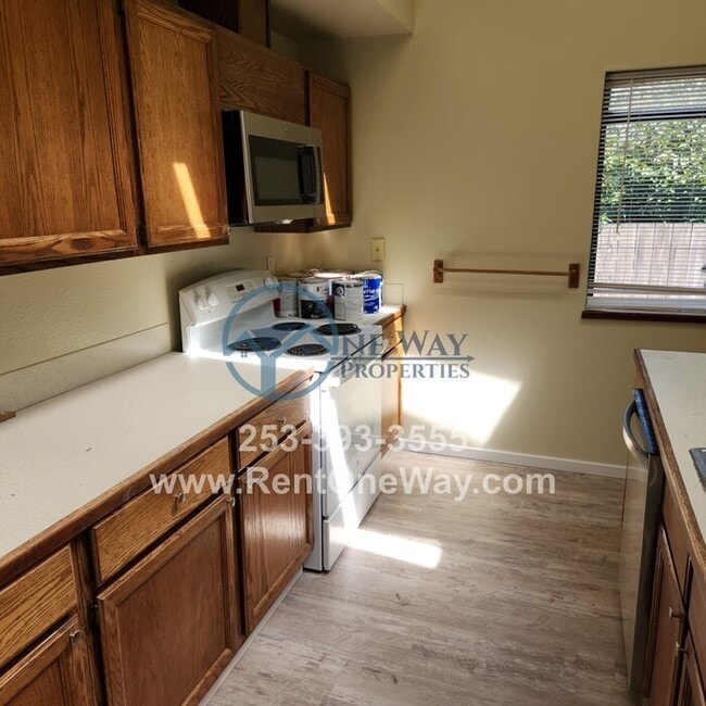 Building Photo - 9824 60th St Ct W