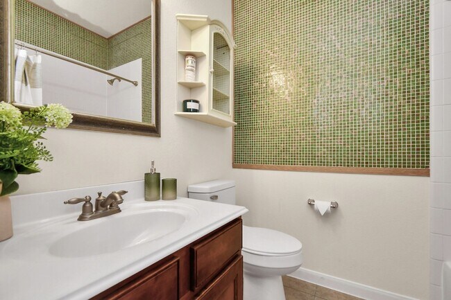 Building Photo - 2626 Orchard Creek Ln