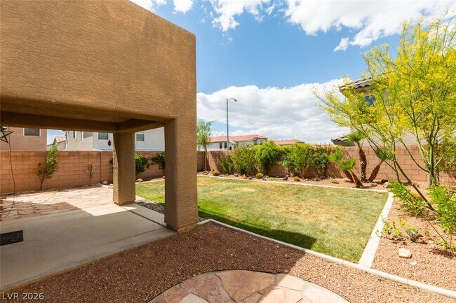 Building Photo - 304 Windsor Ridge Ave