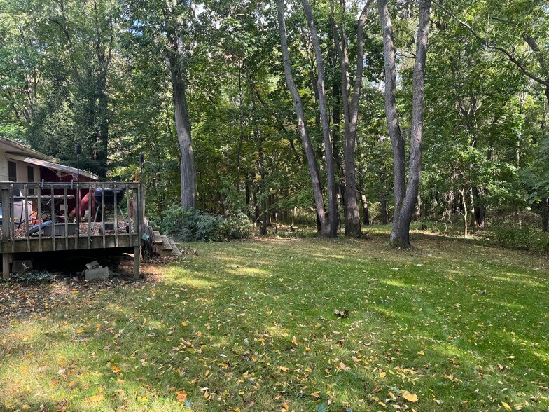 Building Photo - 8244 Lake Street Ext