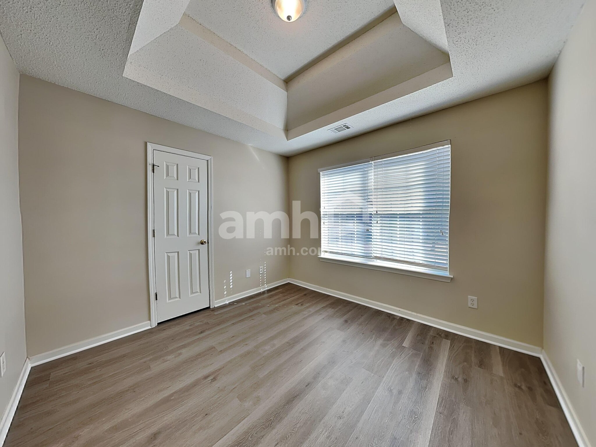 Building Photo - 501 Gonzaga Cir