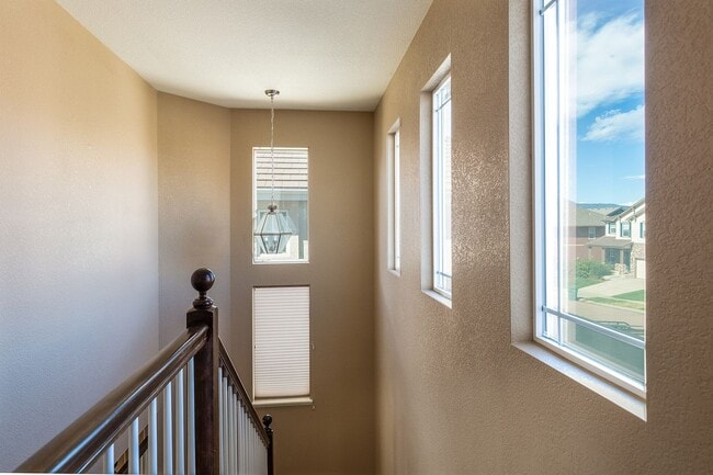 Building Photo - Single Family Home for Rent in the Northgate Area