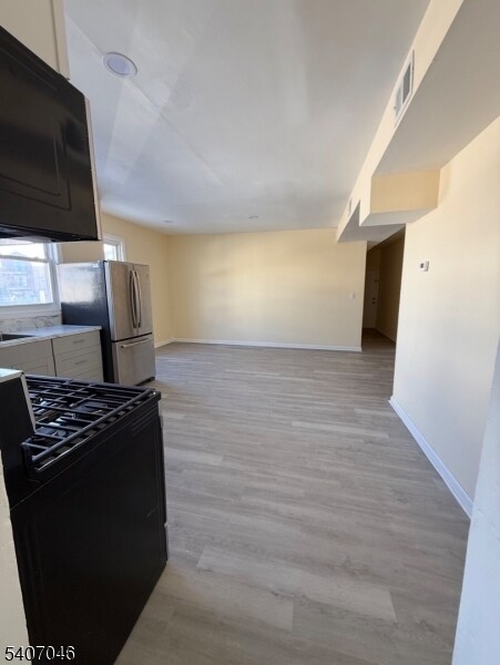 Building Photo - 251 Clinton Pl