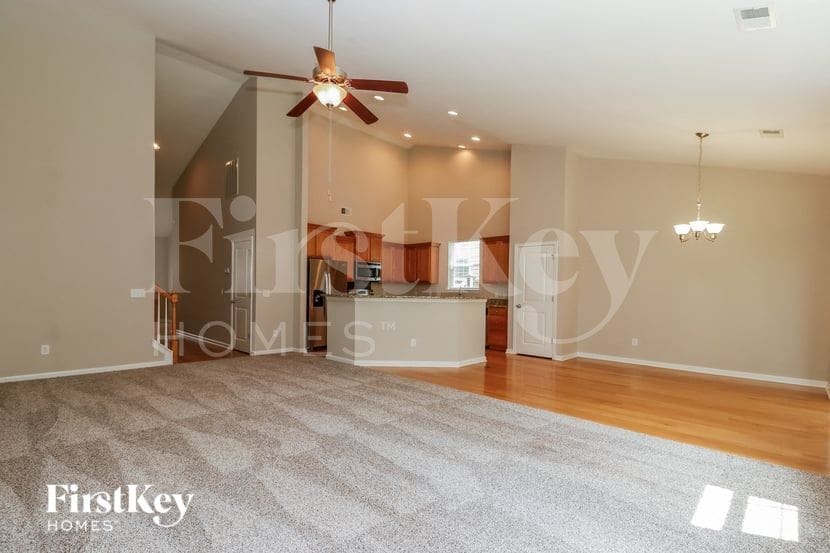Building Photo - 115 Marinella Dr