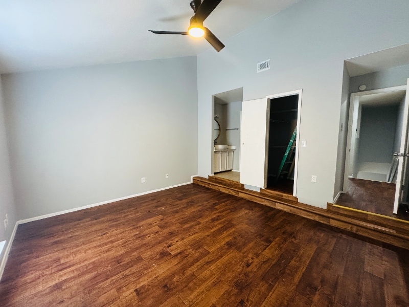 Building Photo - 8731 Village of Fondren Dr