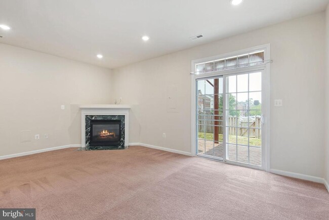 Building Photo - 24707 Kings Canyon Square